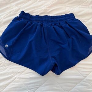 Lulu hotty hot shorts 2.5 inch